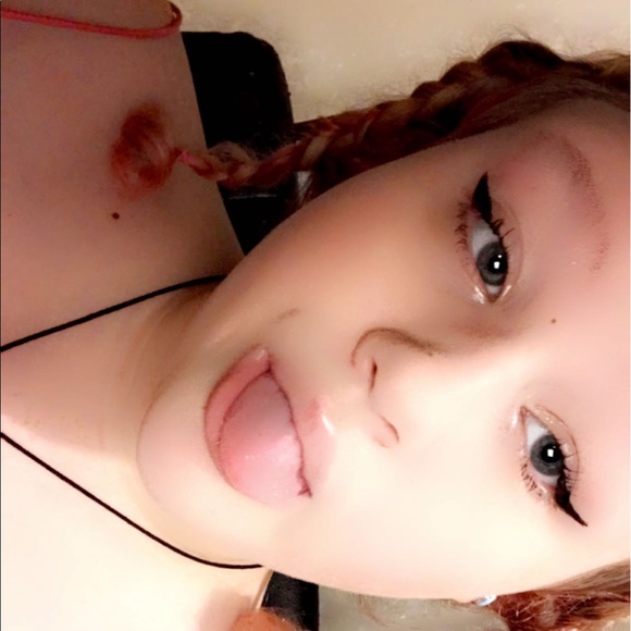 Meet your Posher, Mackenzie - Picture 1 of 1